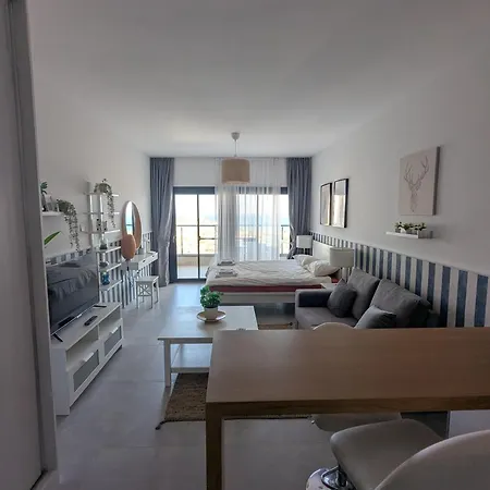 Апартаменти Caesar Blue Sea View