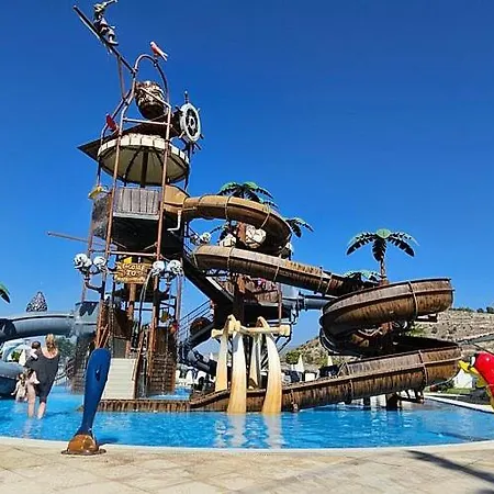 Caesar Blue Sea View Апартаменти