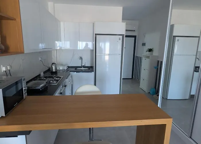 Caesar Blue Sea View *